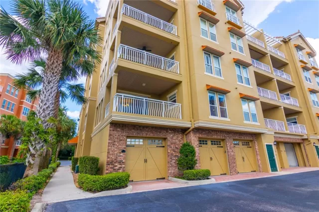MLS: O6140497 Condo For Sale