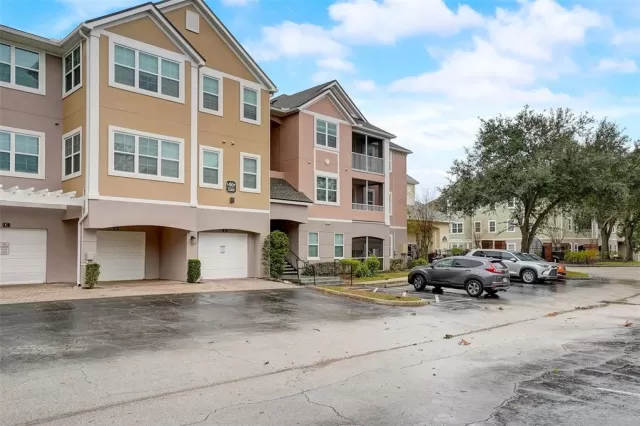 MLS: O6141043 Condo For Sale