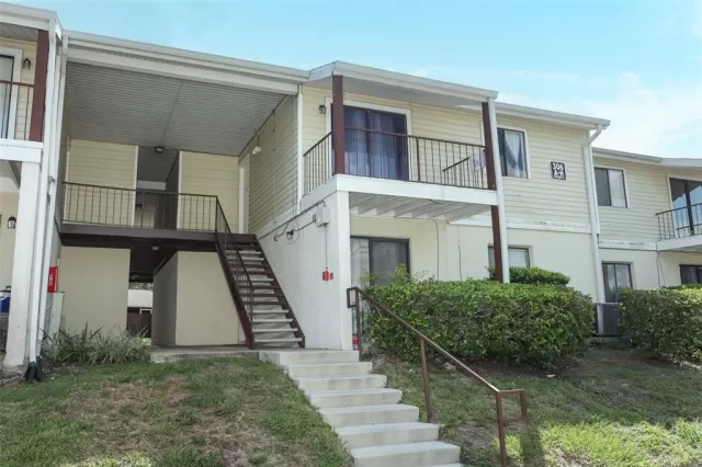 MLS: O6141072 Condo For Sale