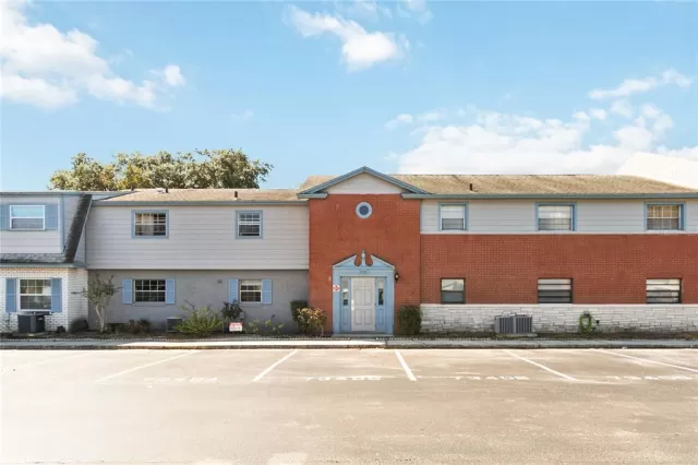 MLS: O6141168 Condo For Sale