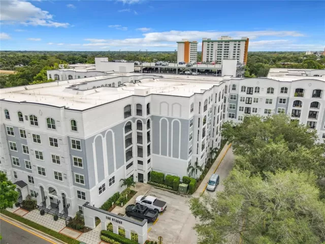 MLS: O6141195 Condo For Sale