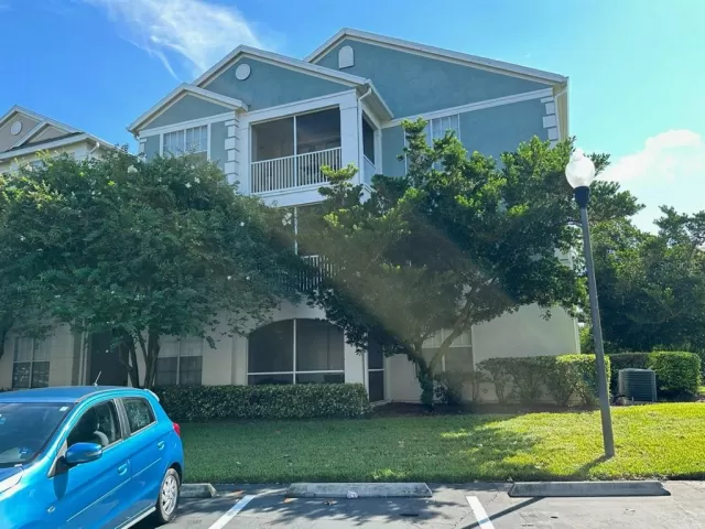 MLS: O6141422 Condo For Sale