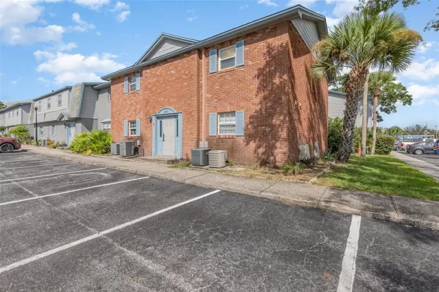 MLS: O6141540 Condo For Sale