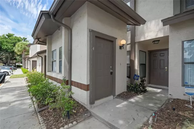 MLS: O6142935 Condo For Sale