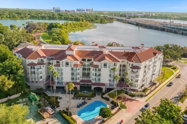 MLS: O6143417 Condo For Sale