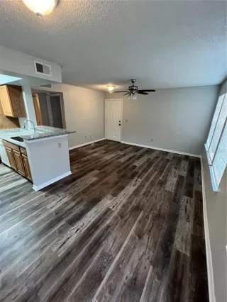 Photo #3: O6144700 Listing 