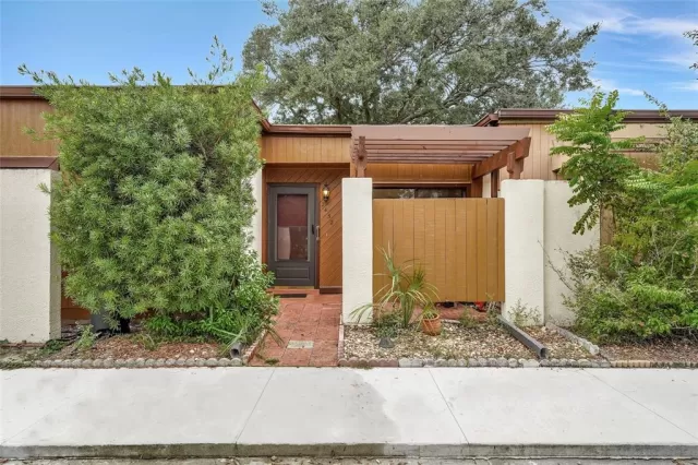 MLS: O6144799 Condo For Sale