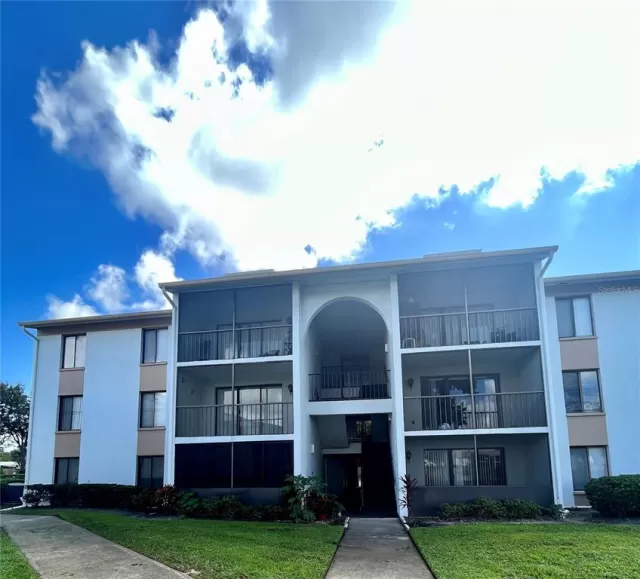 MLS: O6144861 Condo For Sale