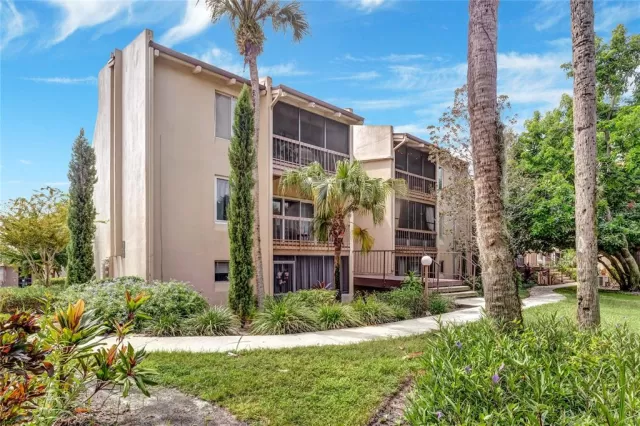 MLS: O6145609 Condo For Sale