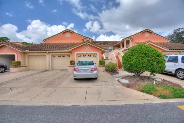 MLS: O6146816 Condo For Sale