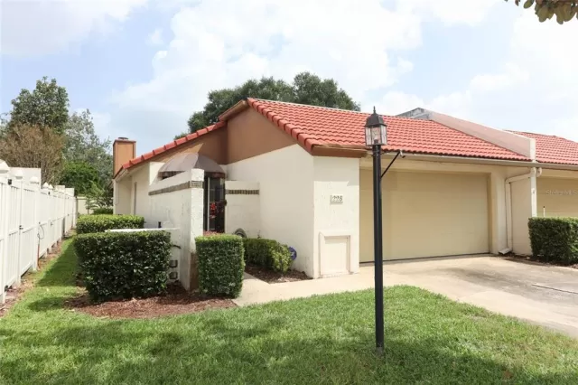 MLS: O6146885 Condo For Sale