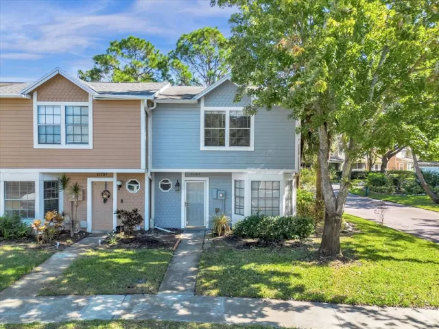 MLS: O6146992 Condo For Sale