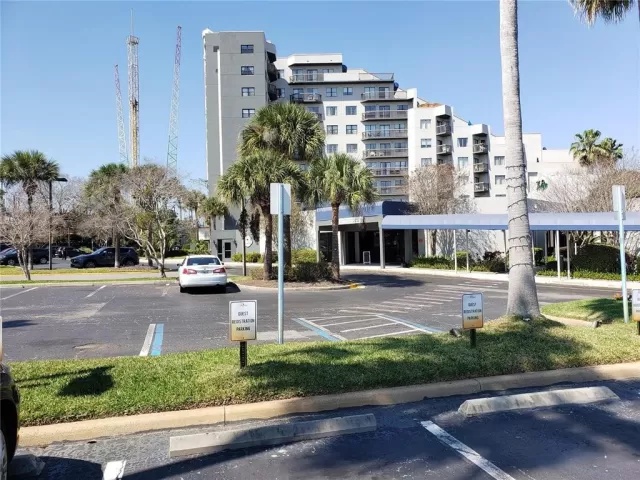 MLS: O6147119 Condo For Sale