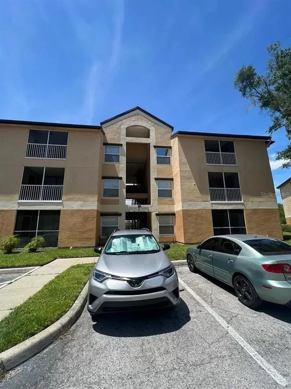 MLS: O6147176 Condo For Sale