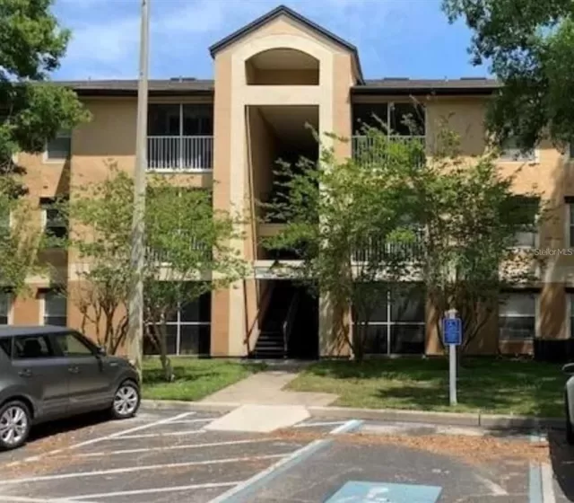MLS: O6147177 Condo For Sale