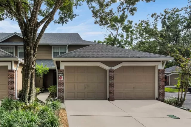 MLS: O6147215 Condo For Sale