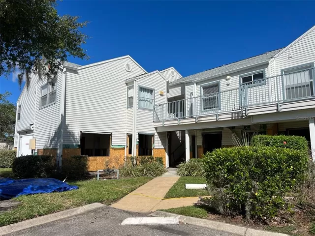 MLS: O6147868 Condo For Sale