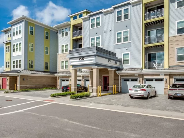 MLS: O6148330 Condo For Sale