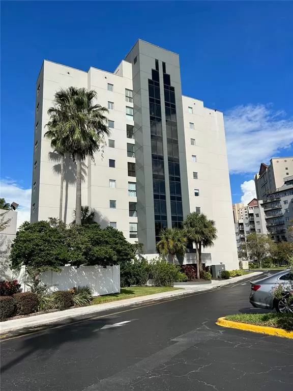 MLS: O6148967 Condo For Sale