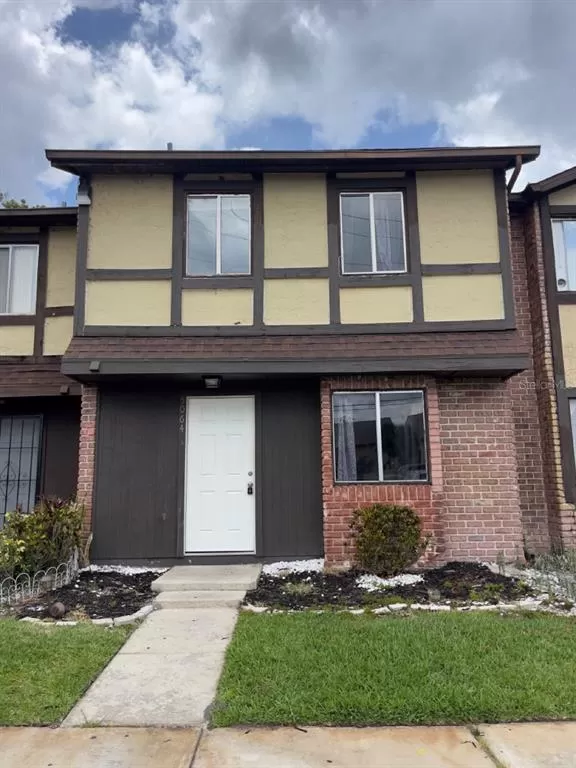 MLS: O6149529 Condo For Sale