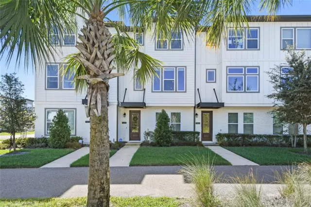 MLS: O6150322 Condo For Sale