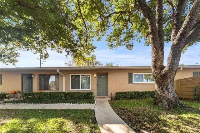 MLS: O6150486 Condo For Sale