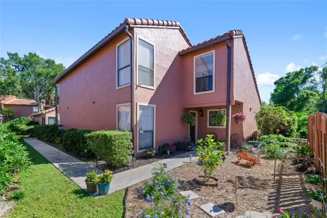 MLS: O6150559 Condo For Sale