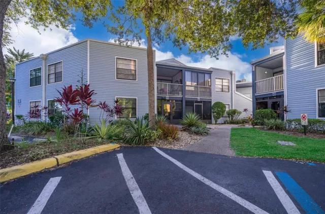 MLS: O6150575 Condo For Sale