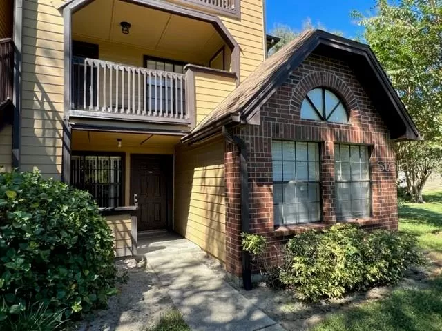 MLS: O6151065 Condo For Sale