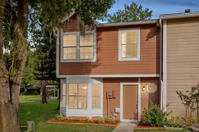 MLS: O6151424 Condo For Sale