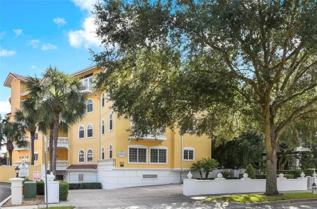 MLS: O6151600 Condo For Sale