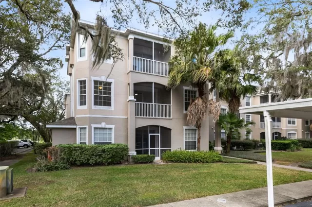 MLS: O6151977 Condo For Sale