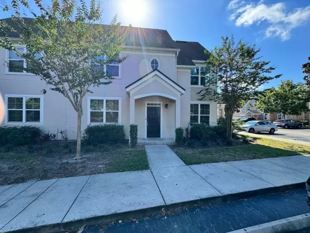 MLS: O6152547 Condo For Sale