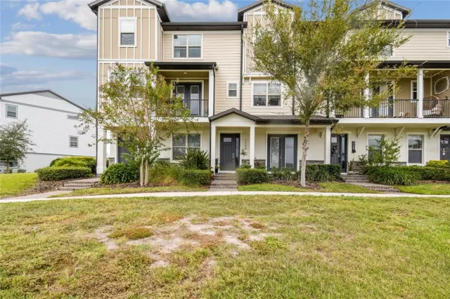 MLS: O6153195 Condo For Sale