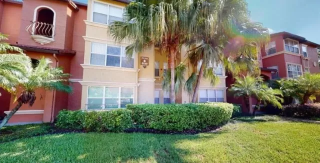 MLS: O6153395 Condo For Sale
