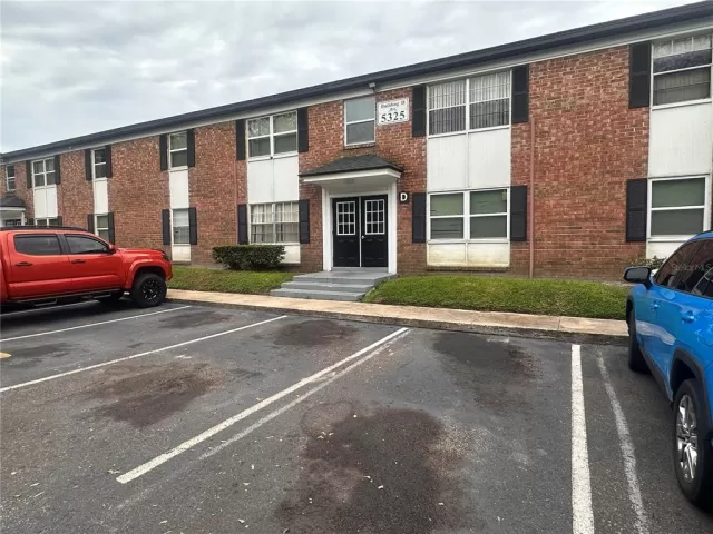 MLS: O6154324 Condo For Sale