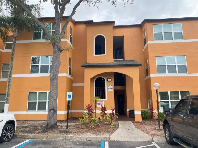 MLS: O6154613 Condo For Sale