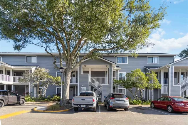 MLS: O6154751 Condo For Sale