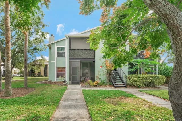 MLS: O6154898 Condo For Sale