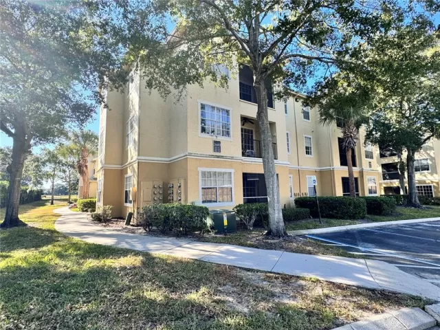 MLS: O6154938 Condo For Sale