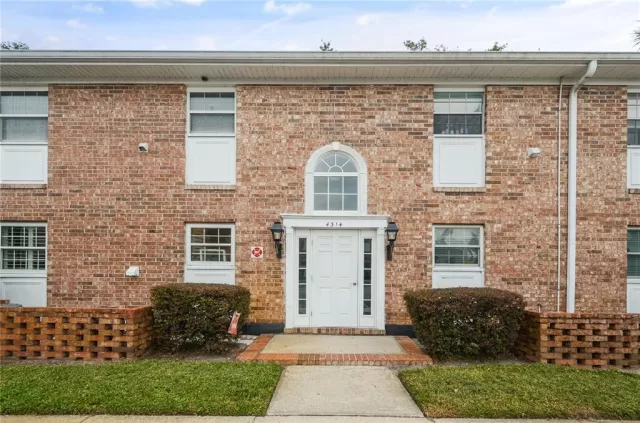 MLS: O6155136 Condo For Sale