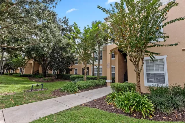 MLS: O6155434 Condo For Sale