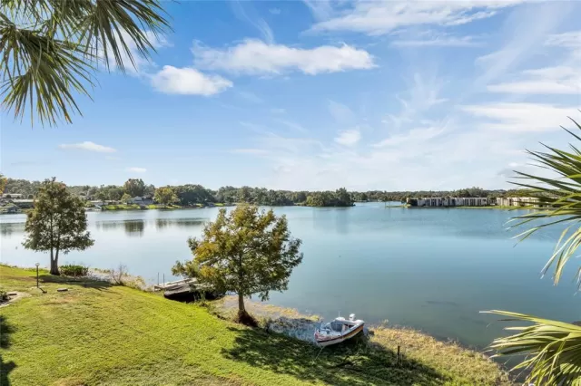 MLS: O6155519 Condo For Sale