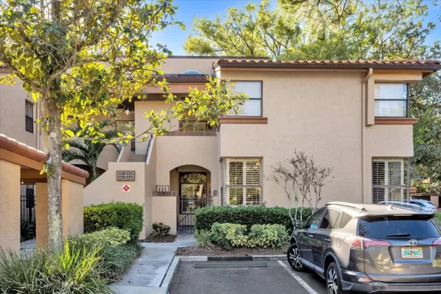 MLS: O6155697 Condo For Sale