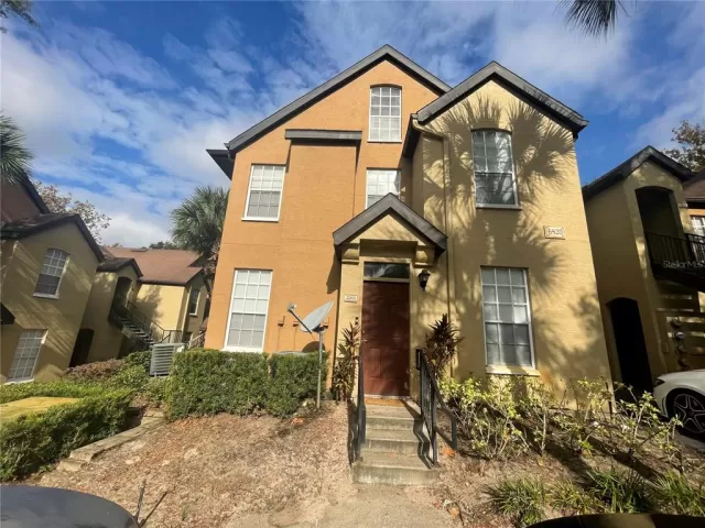 MLS: O6155845 Condo For Sale