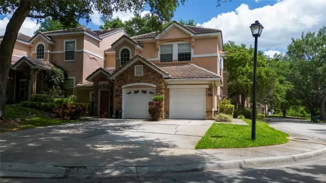 MLS: O6155952 Condo For Sale