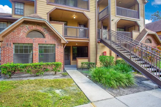 MLS: O6155968 Condo For Sale