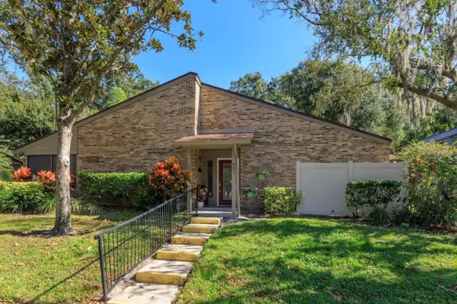 MLS: O6156044 Condo For Sale