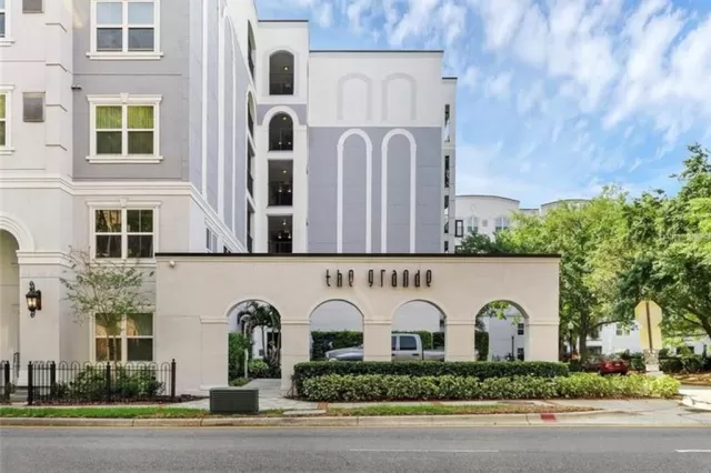 MLS: O6156187 Condo For Sale