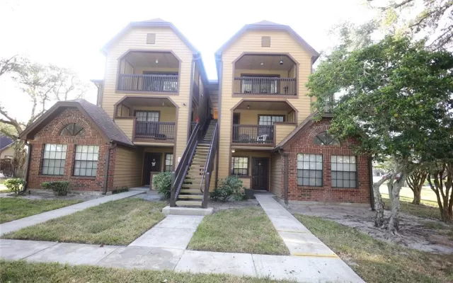 MLS: O6156506 Condo For Sale